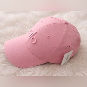 ALO Yoga Light Pink Cap